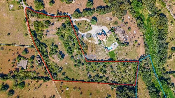 Finca agrícola de 2,365 ha en venta en Capdepera, Baleares