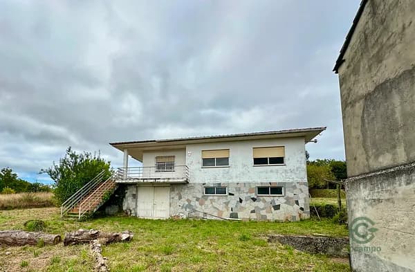 Casa de 0,3686 ha en venta en Mugardos, La coruña