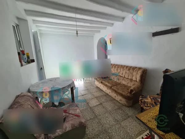 Casa de 0,0157 ha en venta en Santa barbara de casa, Huelva