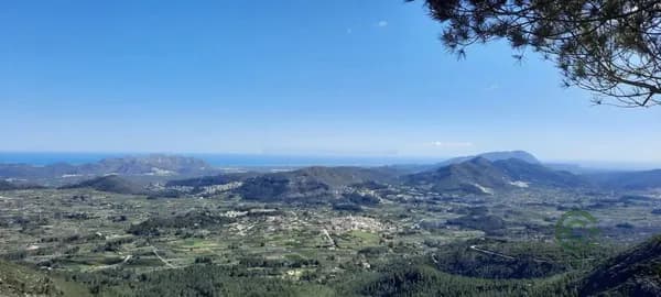 Finca rústica de 1112 ha en venta en Benichembla, Alicante