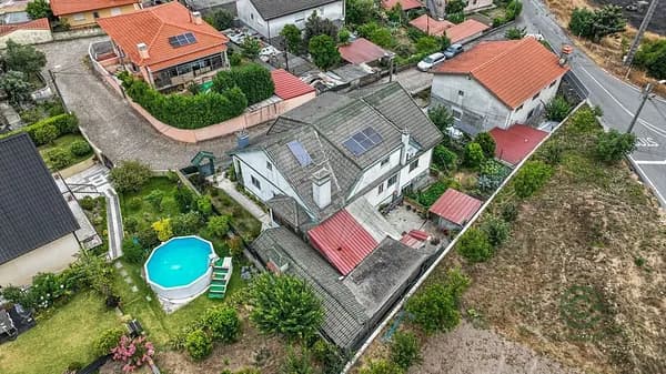 Casa de 0,049 ha en venta en Vila nova norte, Braga