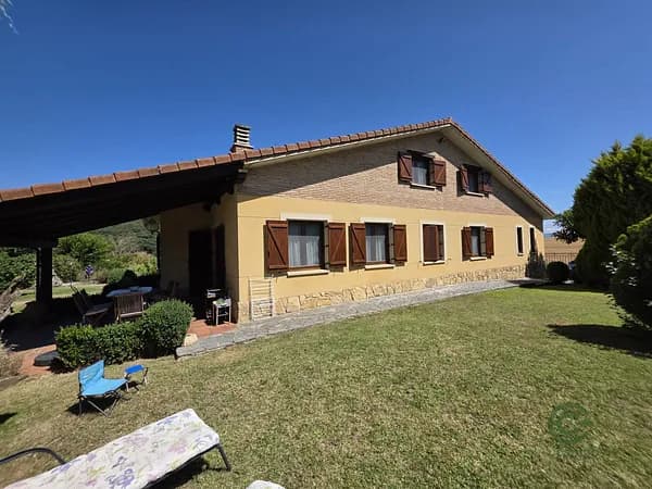 Casa de 0,03 ha en venta en Maranon, Navarra