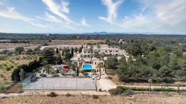 Finca rústica de 100,68 ha en venta en Santanyí, Mallorca