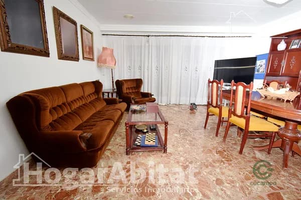 Casa de 0,0407 ha en venta en Catarroja, Valencia