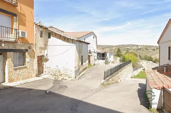 Casa de 0,011 ha en venta en Fuencemillan, Guadalajara