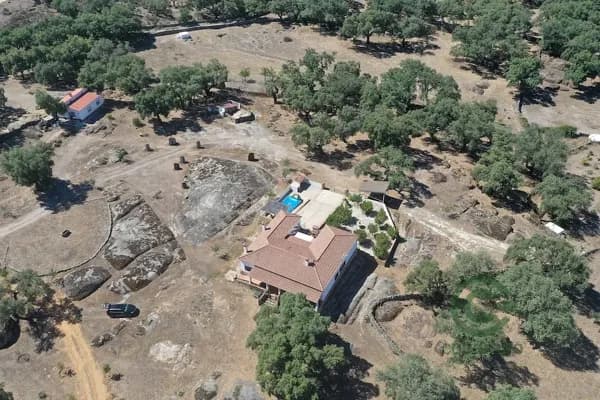 Finca rústica de 3 ha en venta en Cáceres