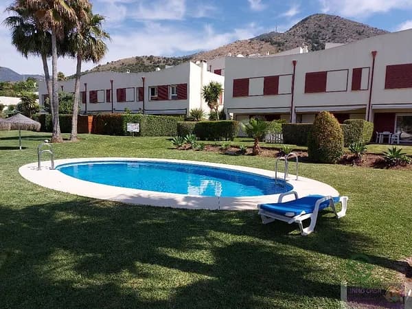 Casa de 0,012 ha en venta en Benalmádena, Málaga