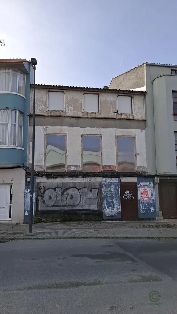Casa de 0,023 ha en venta en Cambre, La coruna