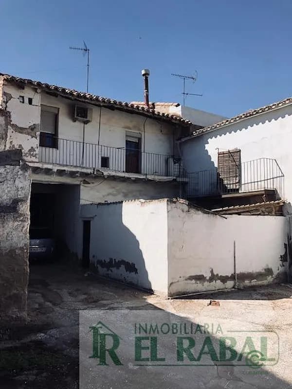 Casa de 0,0396 ha en venta en Zaragoza, Zaragoza