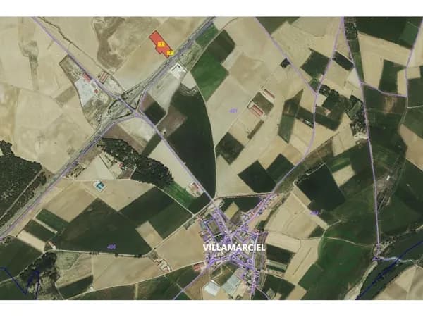 Finca agrícola de 2 ha en venta en Valladolid