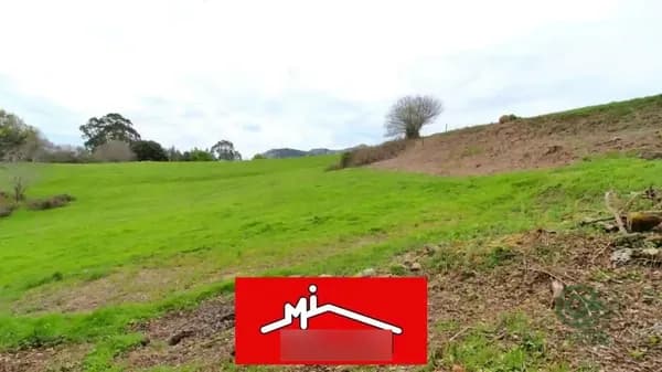 Finca agrícola de 0,55 ha en venta en Guriezo, Cantabria