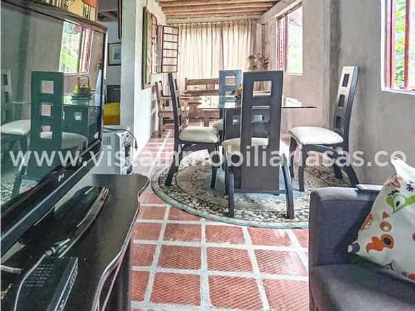 Casa de 0,2 ha en venta en Caldas