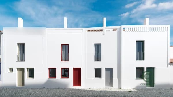 Terreno urbano de 0,0116 ha en venta en Querença, Algarve