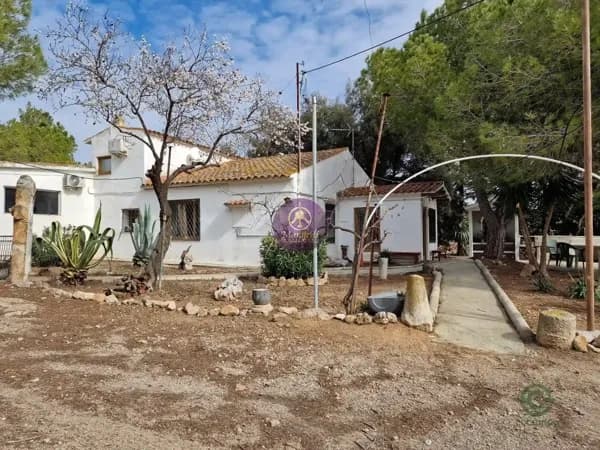 Finca de recreo de 1 ha en venta en Albinyana, Tarragona