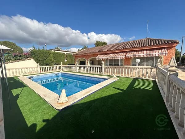 Finca rústica de 0,2 ha en venta en Albatera, Alicante