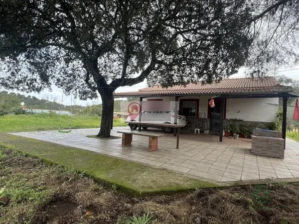 Finca de recreo de 0,45 ha en venta en Córdoba, Córdoba