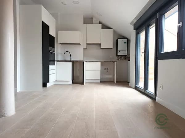 Casa de 0,0064 ha en venta en Brunete, Madrid