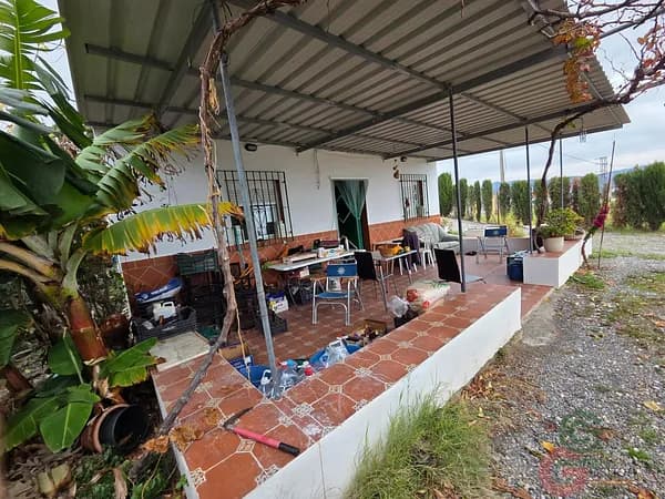 Finca agrícola de 0,6 ha en venta en Molvízar, Granada