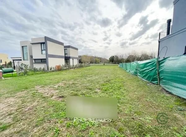 Terreno urbano de 0,0555 ha en venta en Buenos aires