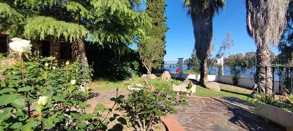 Casa de 0,1038 ha en venta en Mérida, Badajoz