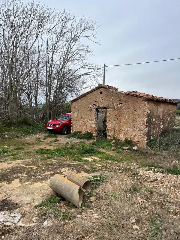 Finca agrícola de 0,93 ha en venta en Castellón