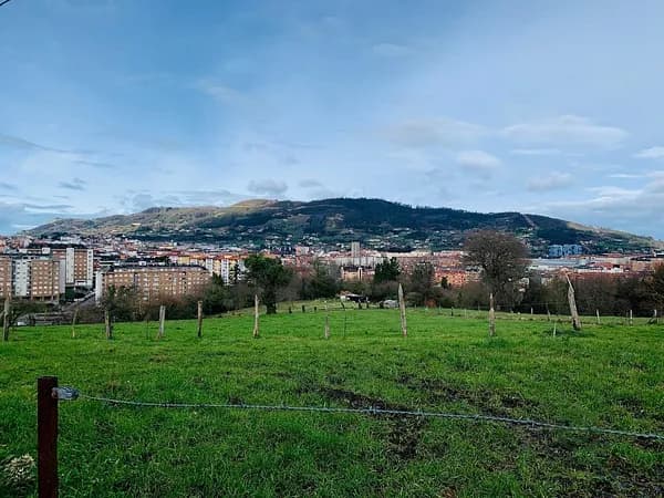 Finca rústica de 0,2201 ha en venta en Oviedo, Asturias