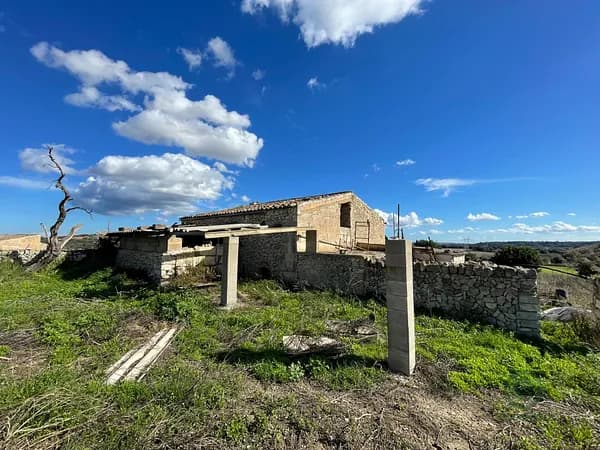 Finca rústica de 0,5155 ha en venta en Llubí, Baleares