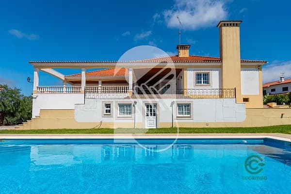 Casa de 0,464 ha en venta en Tomar e santa maria dos olivais, Santarém