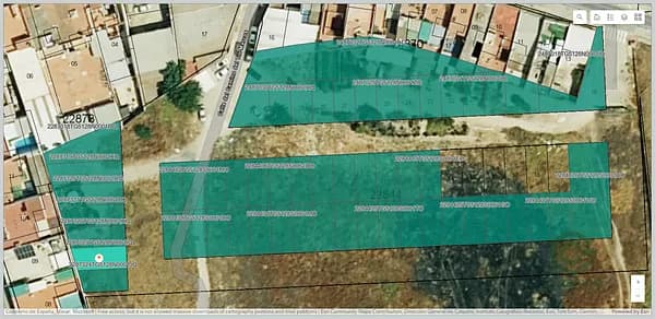 Casa de 0,5353 ha en venta en Utrera, Sevilla