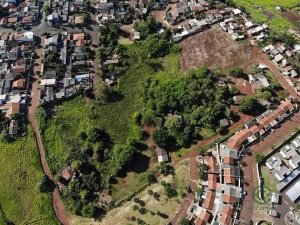 Terra urbana de 3,9 ha para venda em Paraná