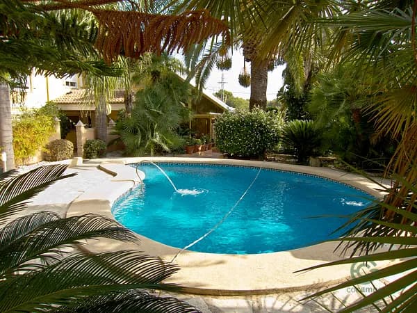 Casa de 0,107 ha en venta en Alicante