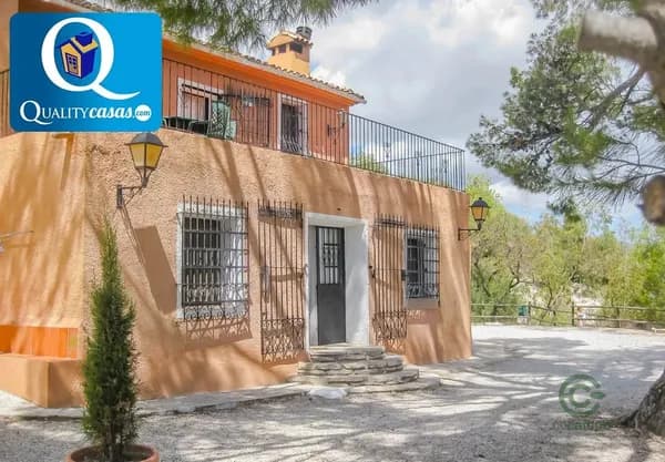 Finca rústica de 0,2 ha en venta en Aigues, Alicante