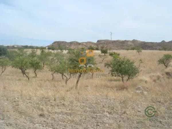 Terreno urbano de 0,5 ha en venta en Huercal-overa, Almeria