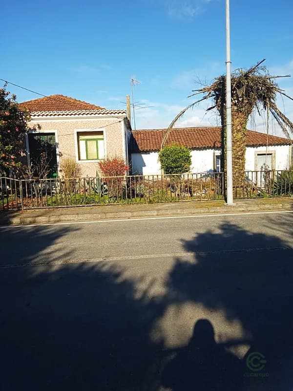 Finca ganadera de 0,2 ha en venta en Pontevedra