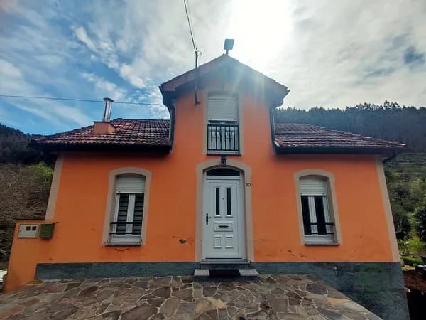Finca rústica de 0,1447 ha en venta en A pontenova, Lugo