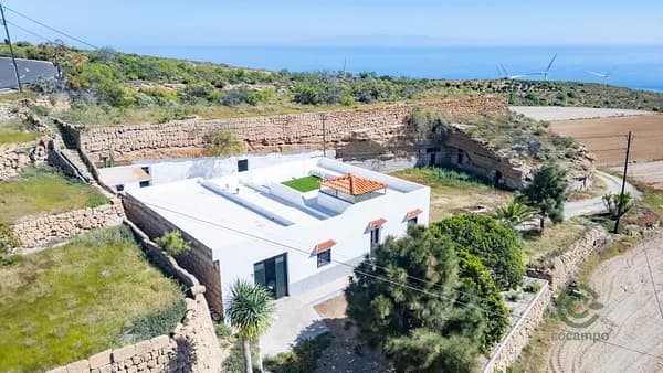 Finca rústica de 9,74 ha en venta en Tenerife