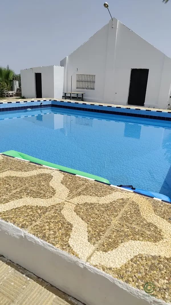 Finca rústica de 9 ha en venta en Sevilla