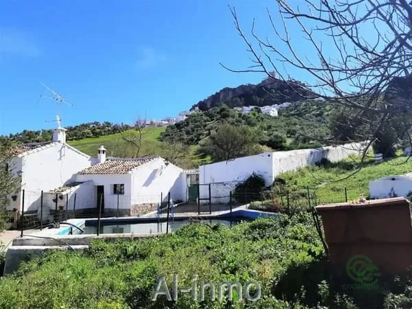 Finca rústica de 11,116 ha en venta en Zahara de la sierra, Cadiz