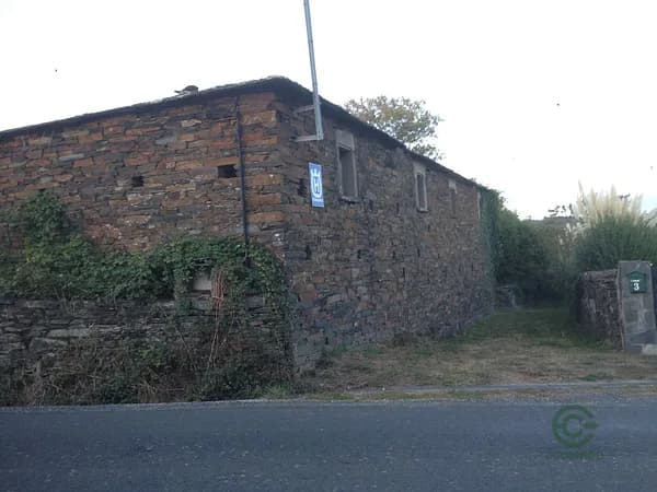 Finca rústica de 0,34 ha en venta en Guntín, Lugo