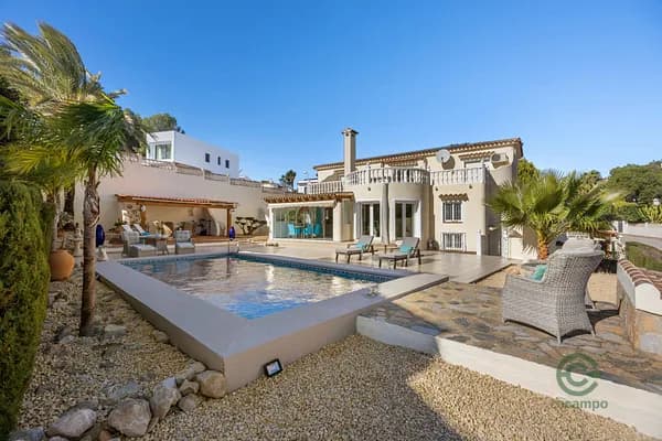 Finca rústica de 0,0802 ha en venta en Benissa, Alicante