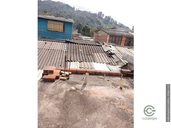 Casa de 0,0137 ha en venta en Caldas