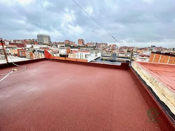 Casa de 0,006 ha en venta en Santa coloma de gramenet, Barcelona