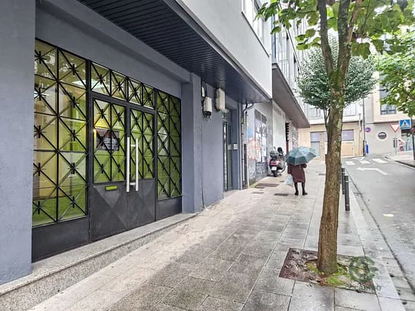 Casa de 0,0245 ha en venta en Santiago de compostela, La coruña