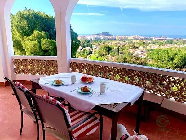 Casa de 0,08 ha en venta en Denia, Alicante