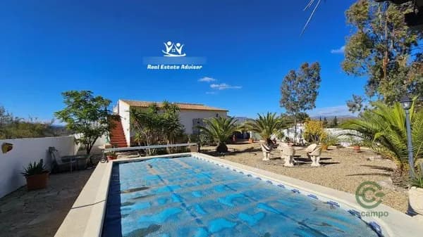Finca rústica de 0,5 ha en venta en Cantoria, Almeria