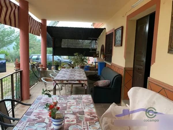 Finca rústica de 1,1 ha en venta en Córdoba, Córdoba