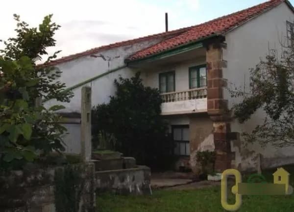 Finca de recreo de 0,1 ha en venta en Camargo, Cantabria