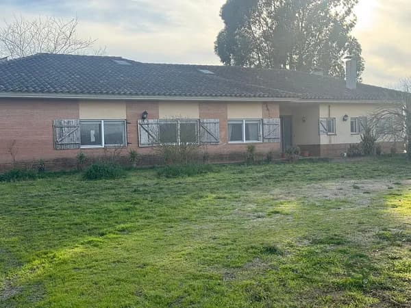 Finca rústica de 1,8 ha en venta en Gerona