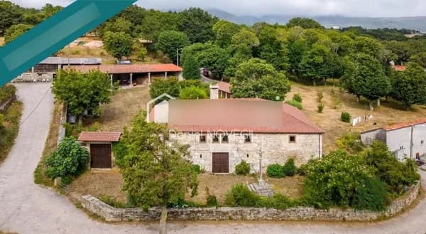 Finca de recreo de 0,0365 ha en venta en Lugo