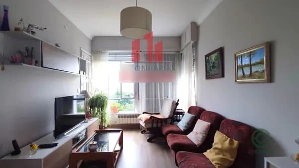 Casa de 0,2019 ha en venta en Ourense, Orense